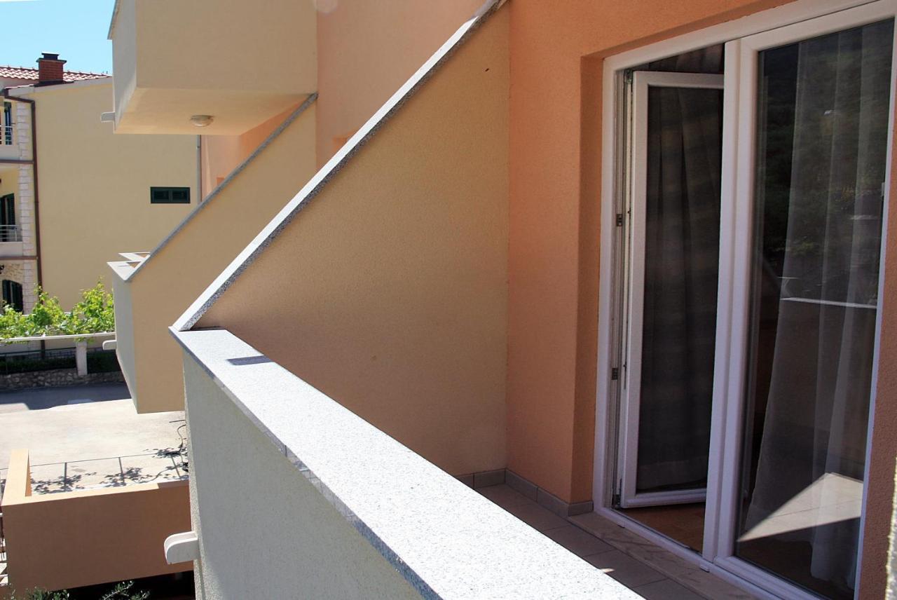 Apartments And Rooms By The Sea Tucepi, Makarska - 6058 Экстерьер фото