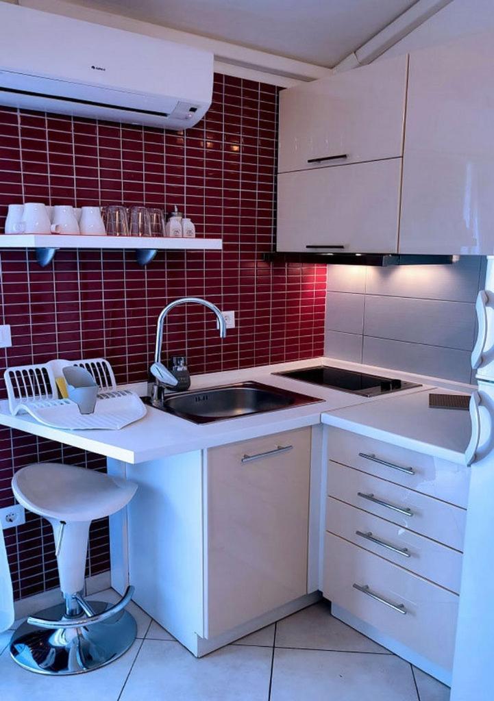 Apartments And Rooms By The Sea Tucepi, Makarska - 6058 Экстерьер фото